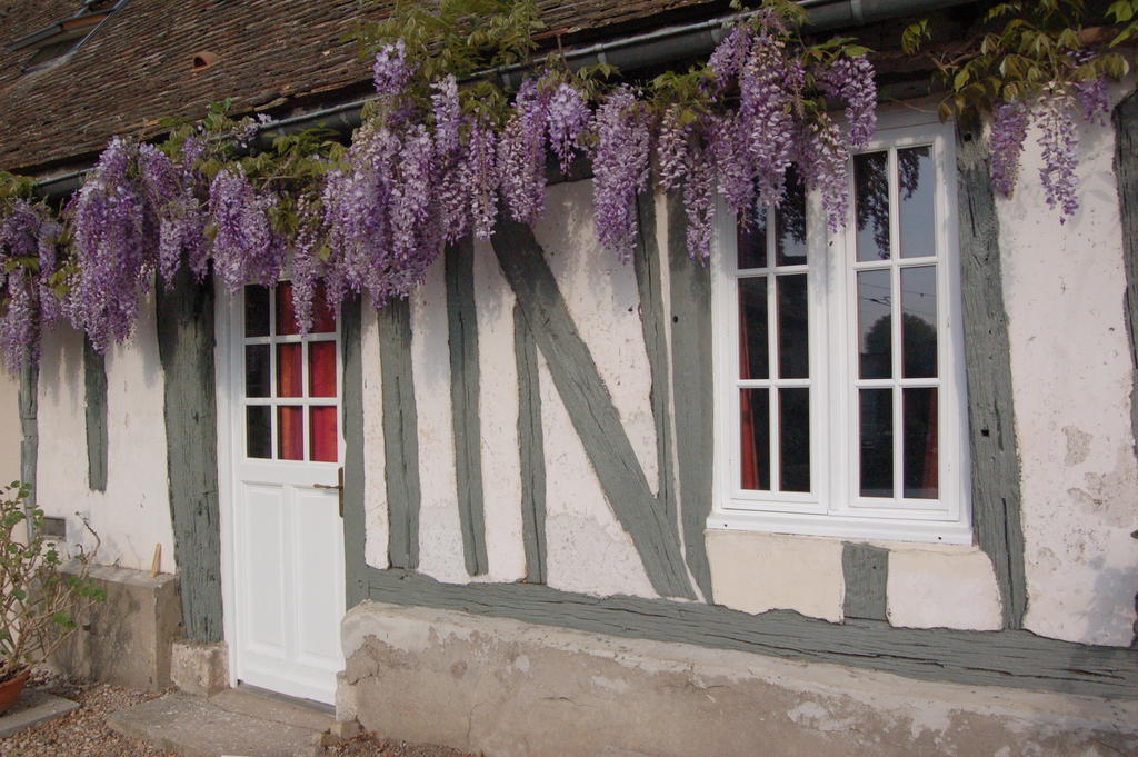 La Chaiserie La Croix-Saint-Leufroy Exterior photo